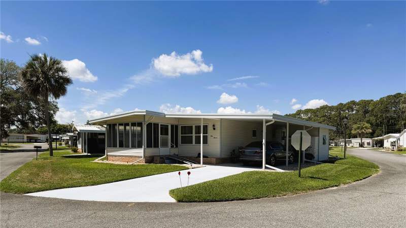 2 bedroom Mobile Home at 111 Chestnut Street, Hawthorne At Leesburg A Coop, Leesburg — photo 3