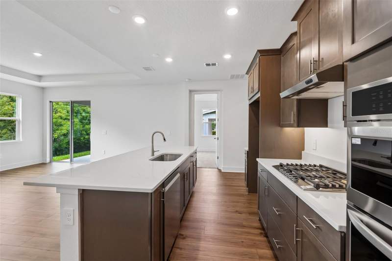 4 bedroom Single Family Residence at 786 Emerald Grove Drive, Eden Crest, Apopka — photo 4