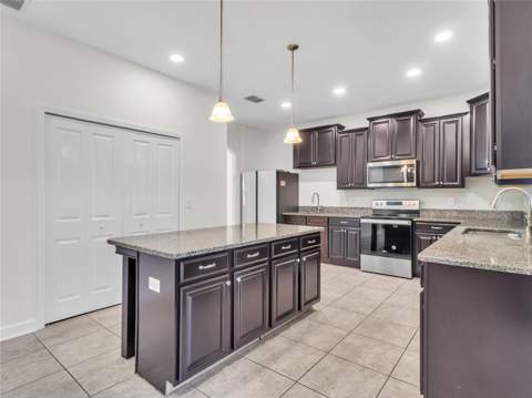5063 Ivory Stone Drive, Wimauma FL - photo 15 of 69