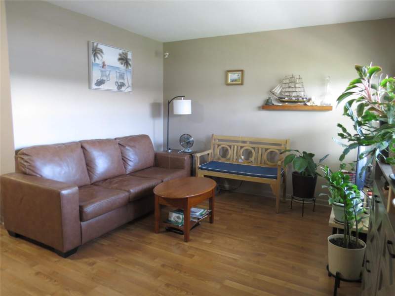 1 bedroom Condominium at 5815 18th Street #16, Town Apts Condo, St Petersburg — photo 4