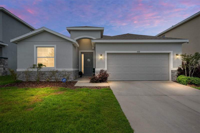 4 bedroom Single Family Residence at 4372 SW 56th Place, Ridge At Heathbrook, Ocala — photo 4