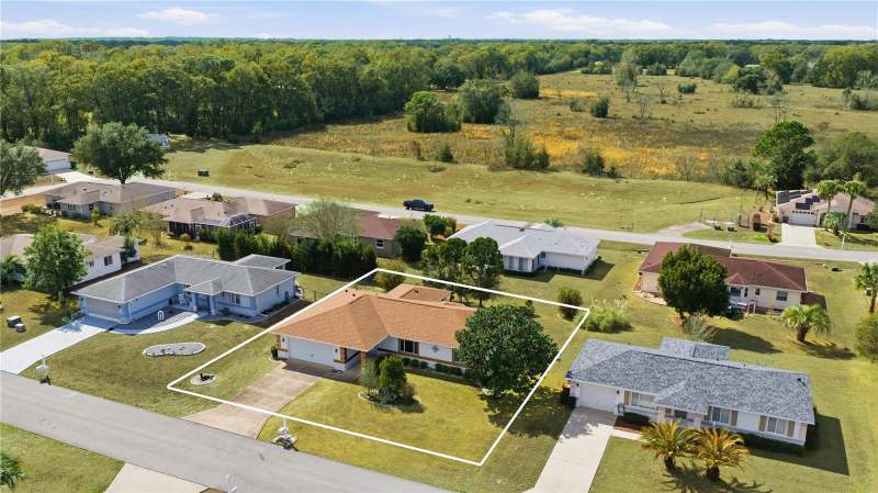 3 bedroom Single Family Residence at 9920 SW 63rd Court, Cherrywood Estate, Ocala — photo 2
