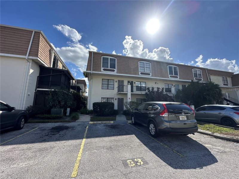 6060 VILLAGE CIRCLE #6060 home for sale in Village Square Condos for Sale: 6 Listings