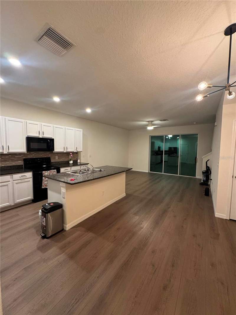 3 bedroom Townhouse at 1833 Hovenweep Road, Union Park Ph 7A & Oldwoods Aven, Wesley Chapel — photo 5