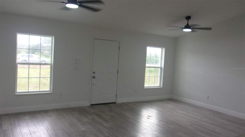 3 bedroom Single Family Residence at 8410 SW 157th Lane, Florida Highlands, Dunnellon — photo 2