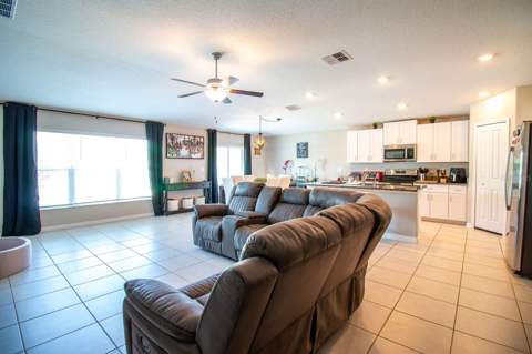 5466 Blue Azure Drive, Wimauma FL - photo 11 of 44