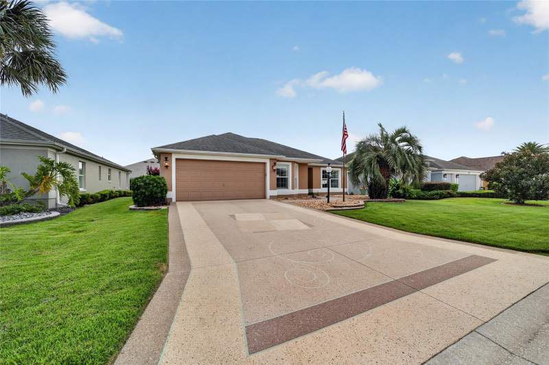 3 bedroom Single Family Residence at 726 Bradford Loop, The Villages, The Villages — photo 2