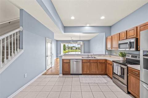 4879 Pond Ridge Drive, Riverview FL - photo 8 of 57
