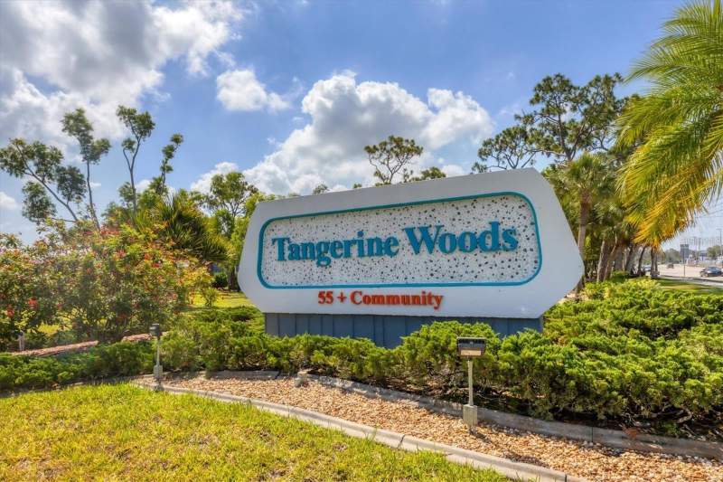 2 bedroom Manufactured Home at 785 Heathercreek Court, Tangerine Woods, Englewood — photo 4