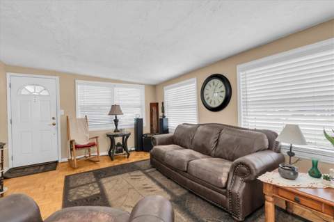 3227 48th Avenue, St Petersburg FL - photo 6 of 6