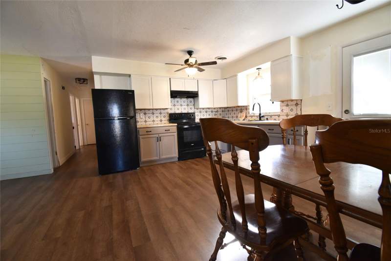 3 bedroom Single Family Residence at 2810 NE 24th Avenue, O L Andrews Unr, Ocala — photo 2