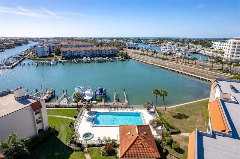 2 bedroom Townhouse at 120 1st Street #108, Village At Tierra Verde Condo, Tierra Verde — photo 4