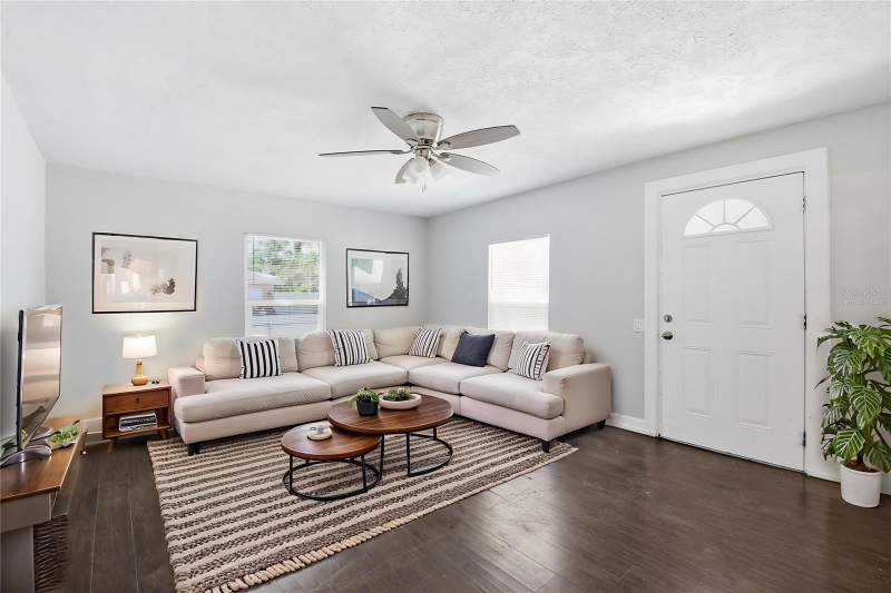 2 bedroom Single Family Residence at 1410 E Waters Avenue, Sulphur Hill, Tampa — photo 3