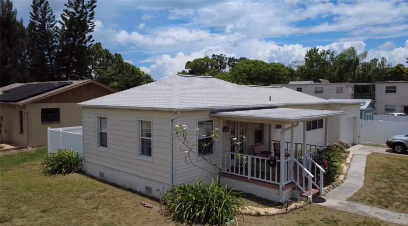 3 bedroom Single Family Residence at 146 NE Madison Circle, North St Petersburg, St Petersburg — photo 3