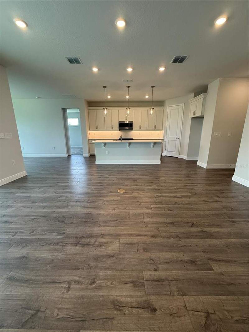4 bedroom Single Family Residence at 13769 SW 64th Street Road, Rolling Hills Un 04, Ocala — photo 3