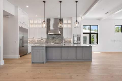 527 Venice Lane, Sarasota FL - photo 19 of 99