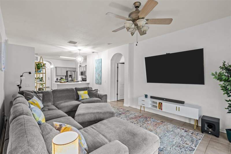 4 bedroom Single Family Residence at 22633 Marsh Wren Drive, Sable Ridge Ph 3A, Land O Lakes — photo 5
