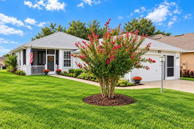 3300 SARATOGA DRIVE home for sale in Tavares Royal Harbor