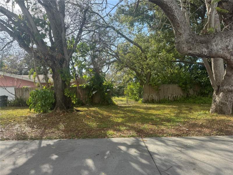 3 bedroom Single Family Residence at 1546 Belleair Road, Clearwater, Clearwater — photo 5