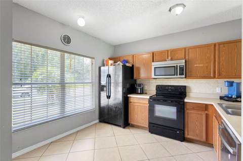 1040 Cannock Drive, Kissimmee FL - photo 19 of 38
