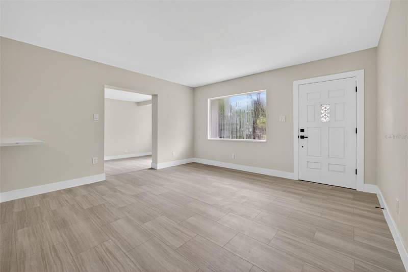 3 bedroom Single Family Residence at 413 Country Club Drive, Oldsmar Country Club Estates Sec 2, Oldsmar — photo 2
