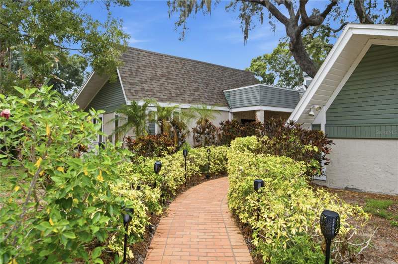 4 bedroom Single Family Residence at 2860 Briarwood Lane, Autumn Woods-Unit 1, Palm Harbor — photo 3