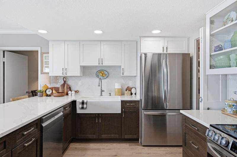 3 bedroom Condominium at 1655 S Highland Avenue #I379, Penthouse Groves, Clearwater — photo 2