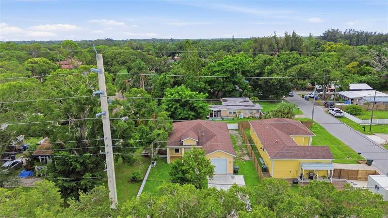 2 bedroom Single Family Residence at 4510 Wilkinson Road, Kew Gardens, Sarasota — photo 4
