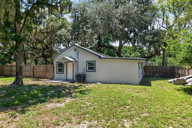 3 bedroom Single Family Residence at 6310 Belle Isles Drive, Belle Shore Isles, Groveland — photo 3