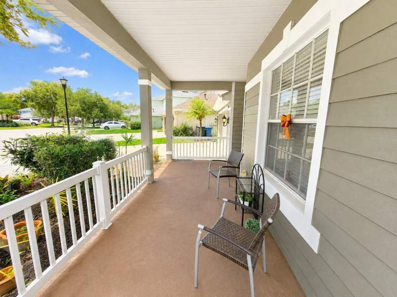 4 bedroom Single Family Residence at 9305 Mandrake Court, Live Oak Preserve Ph 1C Village, Tampa — photo 2