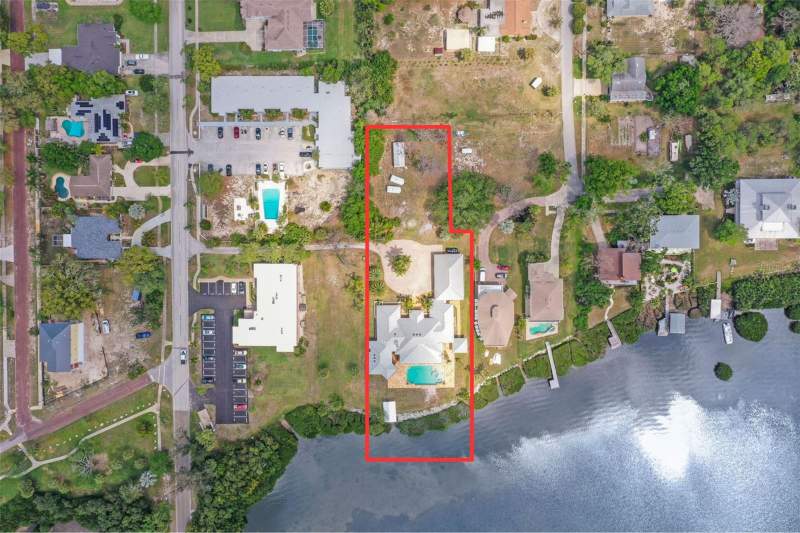 5 bedroom Single Family Residence at 1721 Gulf Road, Tampa & Tarpon Spgs Land Co, Tarpon Springs — photo 3