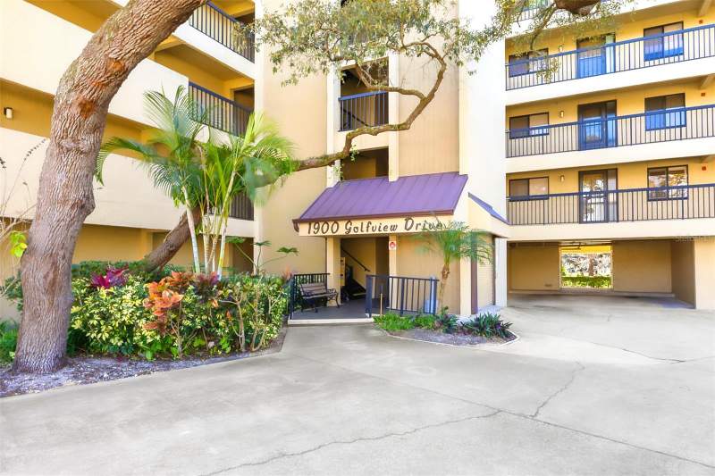 Green Dolphin Park Mid-Rise Condo