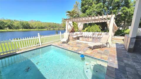 1806 Lago Vista Boulevard, Palm Harbor FL - photo 22 of 31