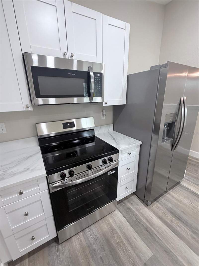 4 bedroom Single Family Residence at 927 Lakewood Avenue, Lakewood Estates Unit 3, Tampa — photo 4