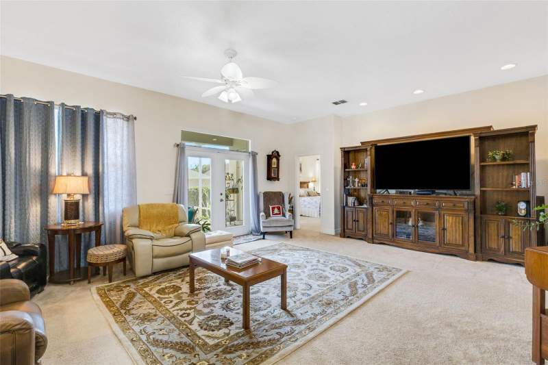 3 bedroom Single Family Residence at 2617 Hickory View Loop, Crews Lake Trails, Lakeland — photo 4
