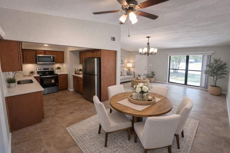 3 bedroom Single Family Residence at 3823 PINE RIDGE ROAD, PINE RIDGE ESTATES, ORLANDO — photo 3
