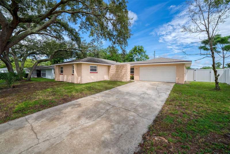 716 LAUREL WAY home for sale in Sterling Park