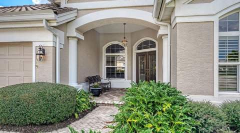 8008 Royal Birkdale Circle, Lakewood Ranch FL - photo 14 of 86