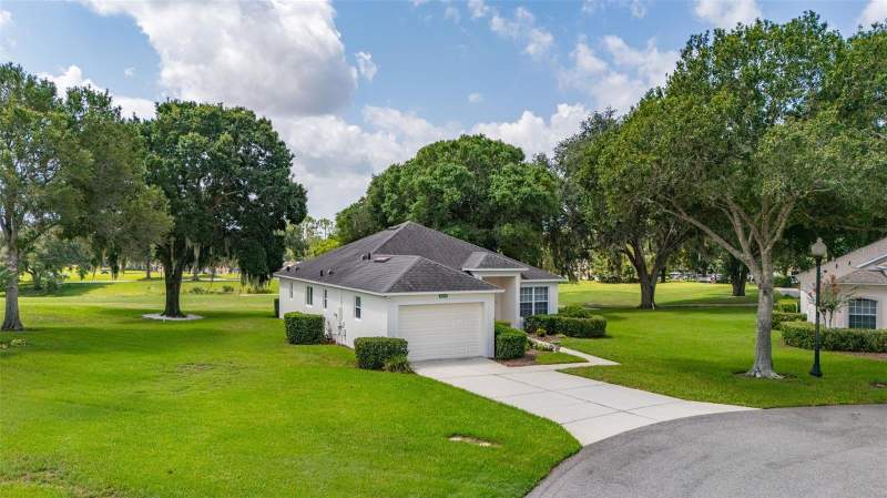 2 bedroom Single Family Residence at 3604 Kingswood Court, Clermont Devonshire At Kings Ridge Ph 02, Clermont — photo 2