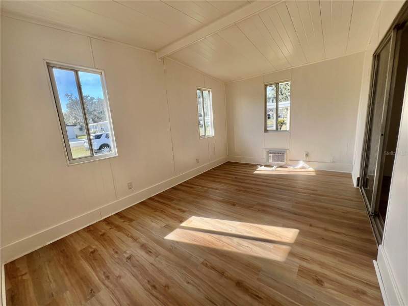 2 bedroom Mobile Home at 222 Hawthorne Boulevard, Hawthorne At Leesburg A Coop, Leesburg — photo 4