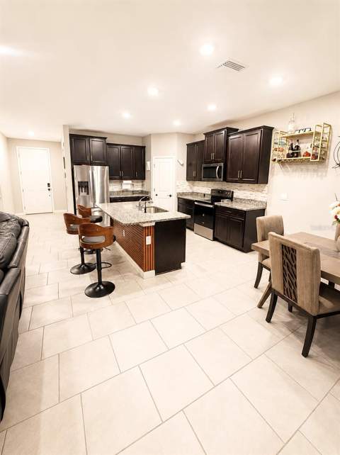3817 Sunny Spring Street, Plant City FL - photo 6 of 12