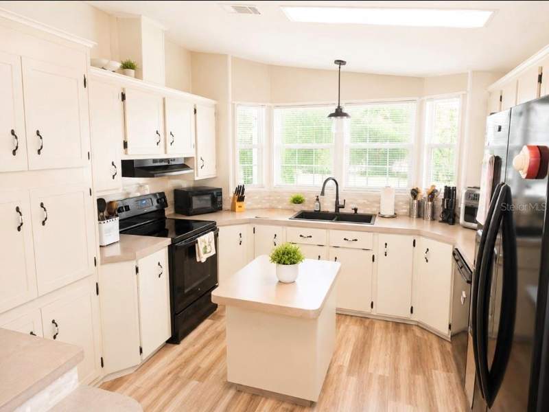 2 bedroom Manufactured Home at 74 Straphmore Drive, Sweetwater Golf & Tennis Club Add 01, Haines City — photo 5