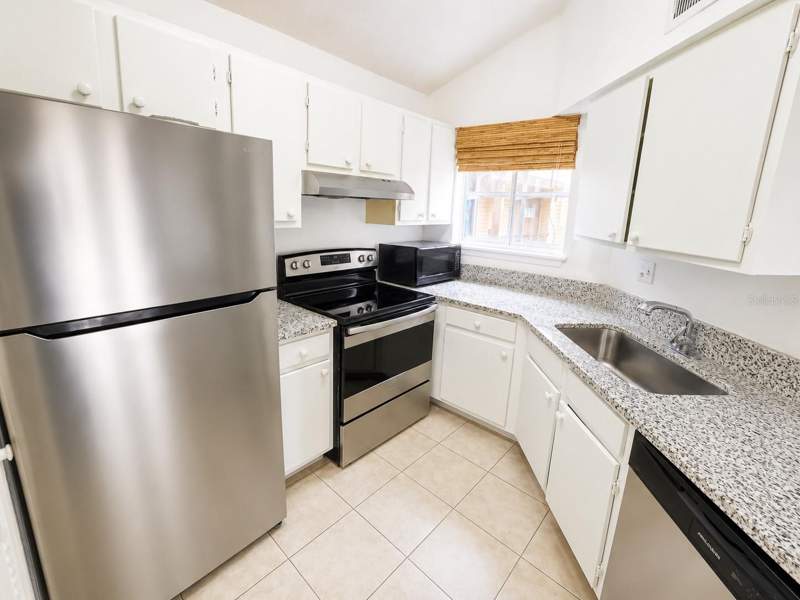 1 bedroom Condominium at 1908 Lake Atriums Circle #0, Plaza/Millenium, Orlando — photo 3