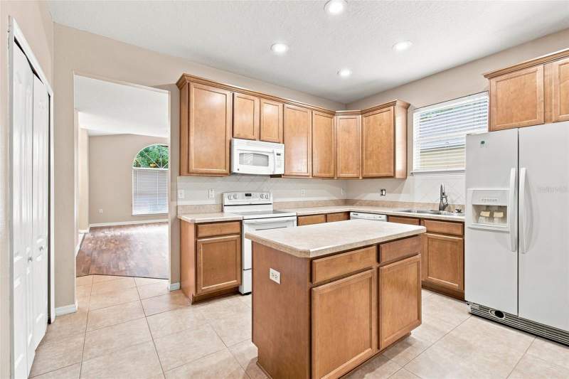 4 bedroom Single Family Residence at 12118 Colony Lakes Boulevard, Colony Lakes, New Port Richey — photo 5