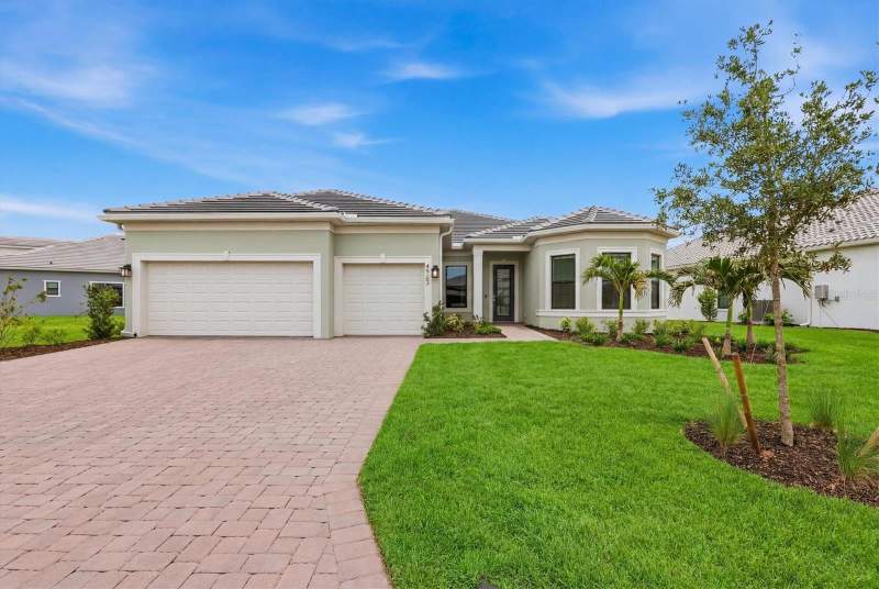3 bedroom Single Family Residence at 4923 Empire Landing Run, Del Webb, Lakewood Ranch — photo 1