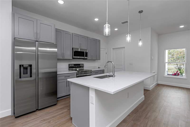 4 bedroom Single Family Residence at 13177 SW 67th Avenue, Marion Oaks Un Ten, Ocala — photo 5
