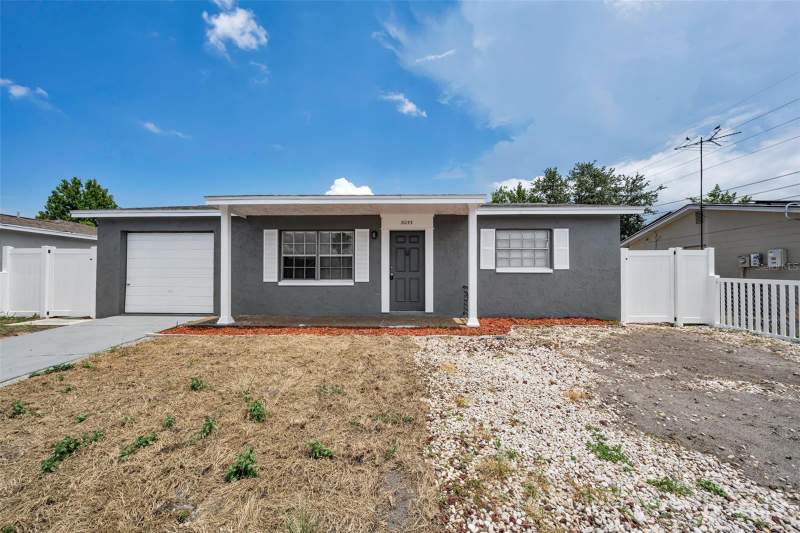 2 bedroom Single Family Residence at 8053 Dedham Drive, The Lakes, Port Richey — photo 4