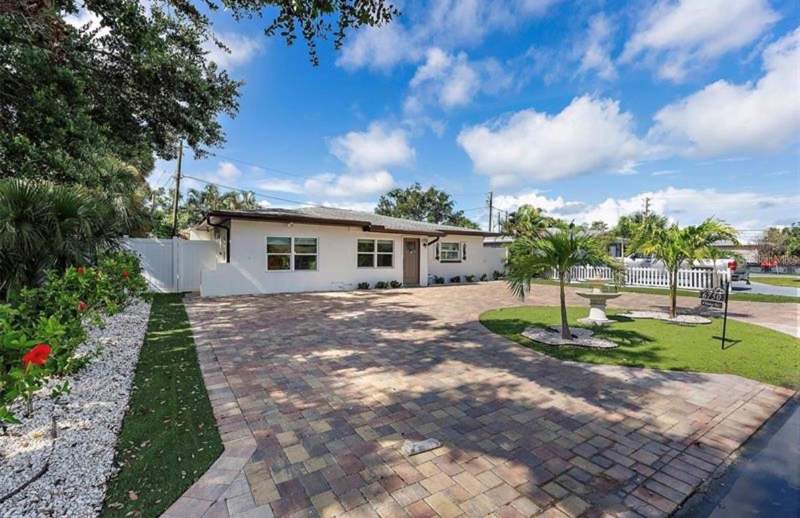 3 bedroom Single Family Residence at 6750 W Flamingo Way, Pelican Creek 2nd Add, St Petersburg — photo 4