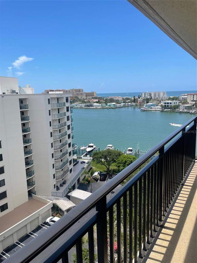 2 bedroom Condominium at 690 Island Way #1112, Island Walk Condo, Clearwater Beach — photo 4
