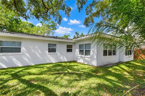 200 Lagoon Drive, Palm Harbor FL - photo 17 of 73